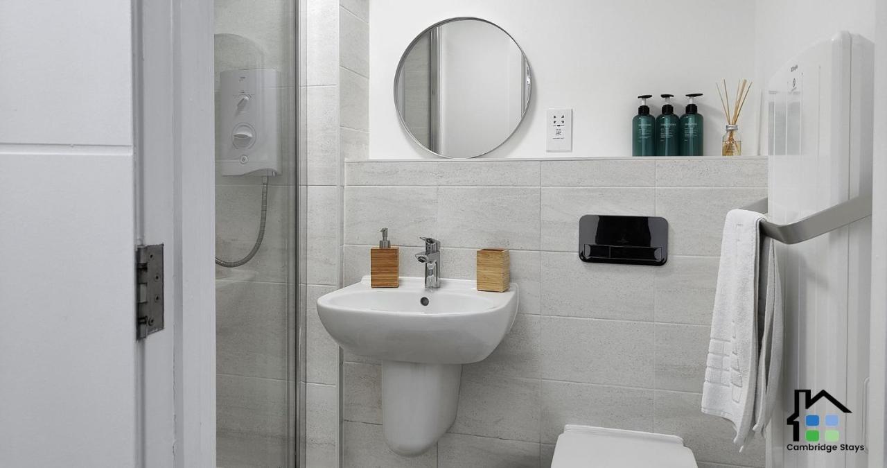 Cambridge Stays Central Apart Hotel 1Br Flats-Easy Walk To City Centre-Parking エクステリア 写真